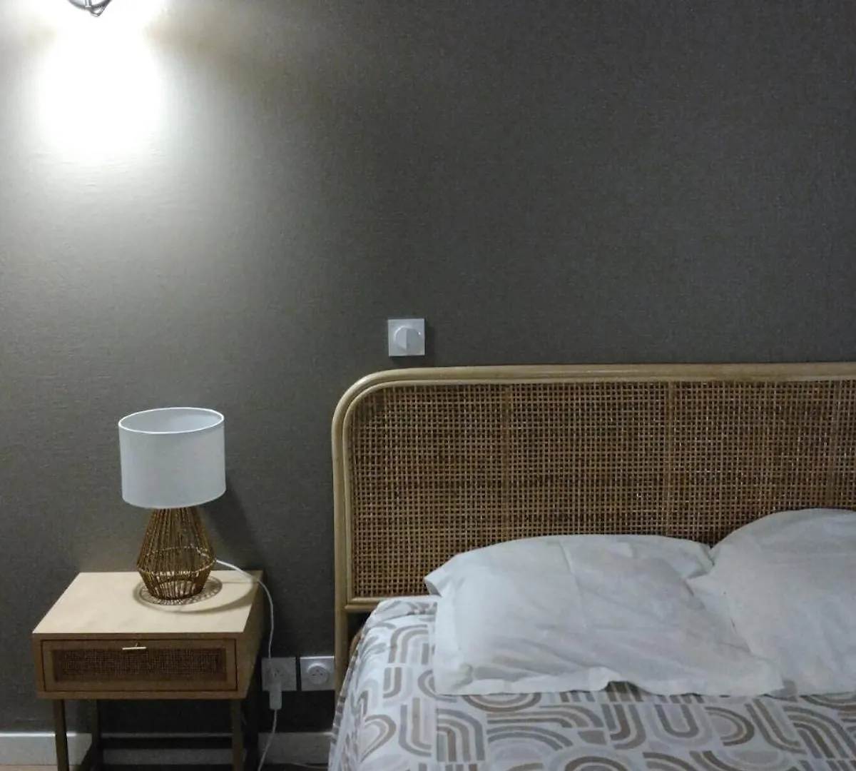 Appartement Cosy Romans-sur-Isère 0*,